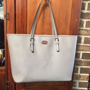Michael Kors Large carry all Tote.